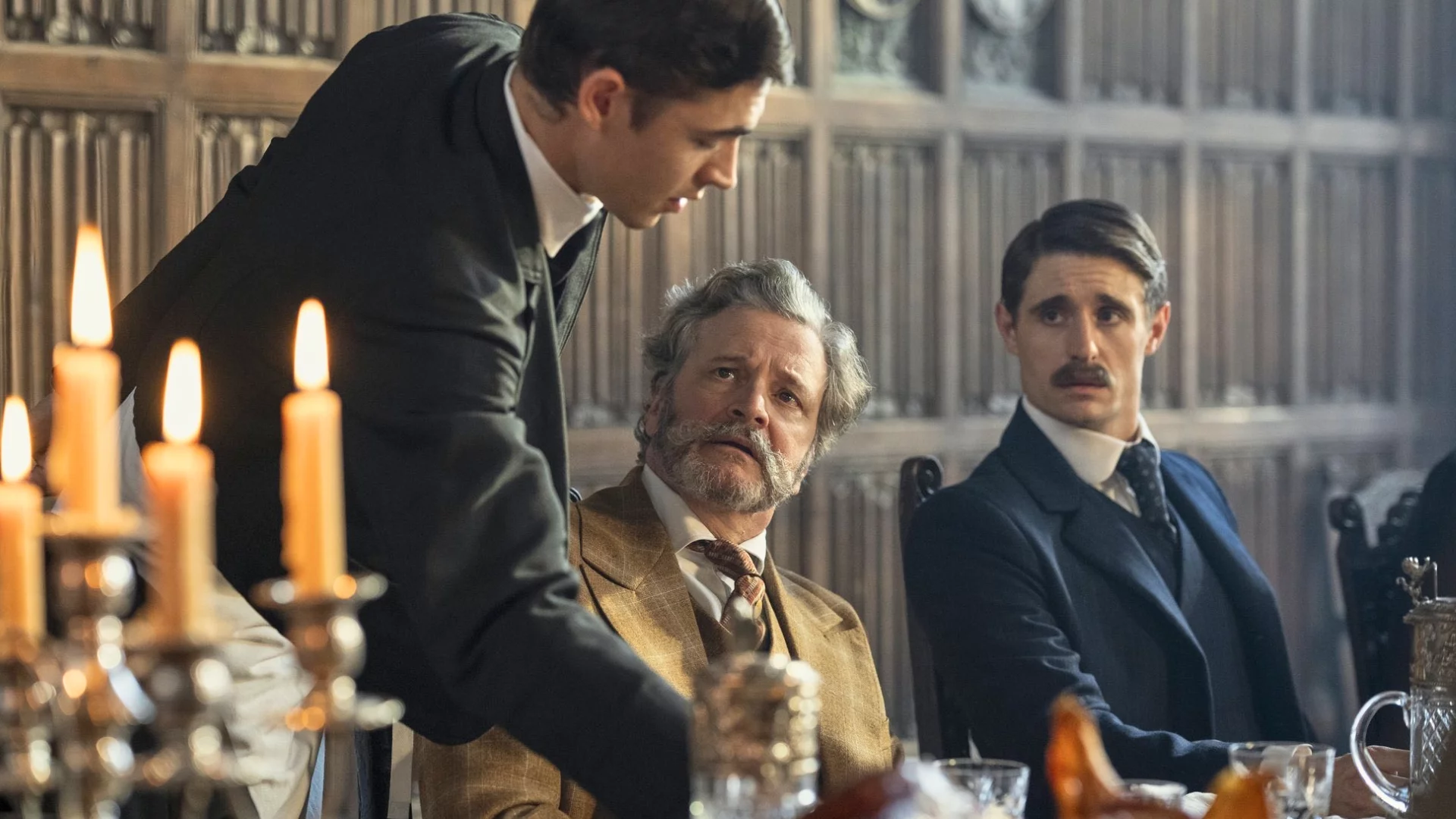 Hero Fiennes Tiffin, Colin Firth i Max Irons w serialu "Młody Sherlock"