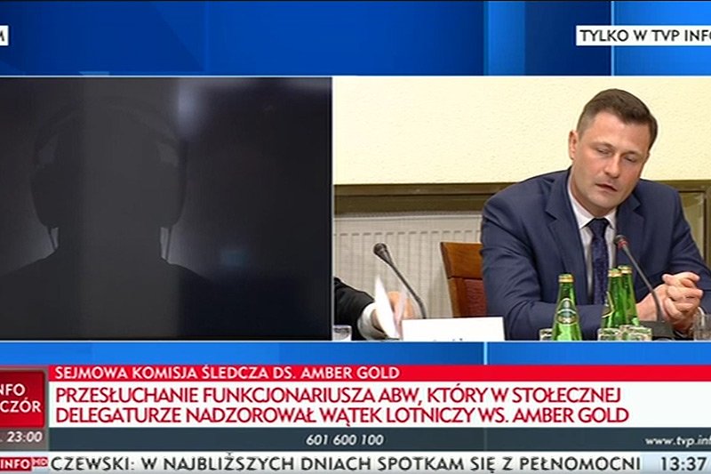 TVP Info postanowiła rozpocząć "wygaszanie" Antoniego Macierewicza. Zamiast jego konferencji smoleńskiej pokazywali komisję ds. Amber Gold.