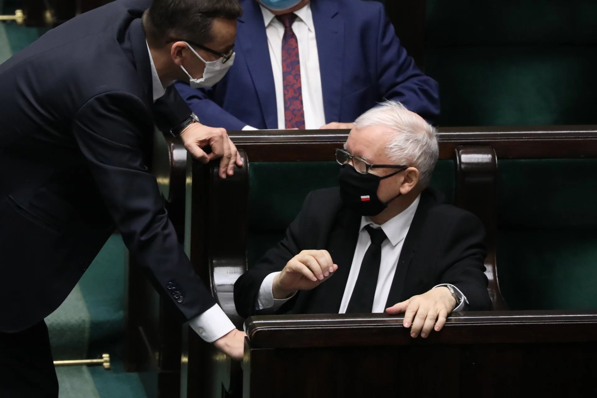 Nowy sondaż pracowni Social Changes pokazuje, że PiS wygrałoby wybory, ale to KO, Polska 2050 i Lewica miałyby większość.