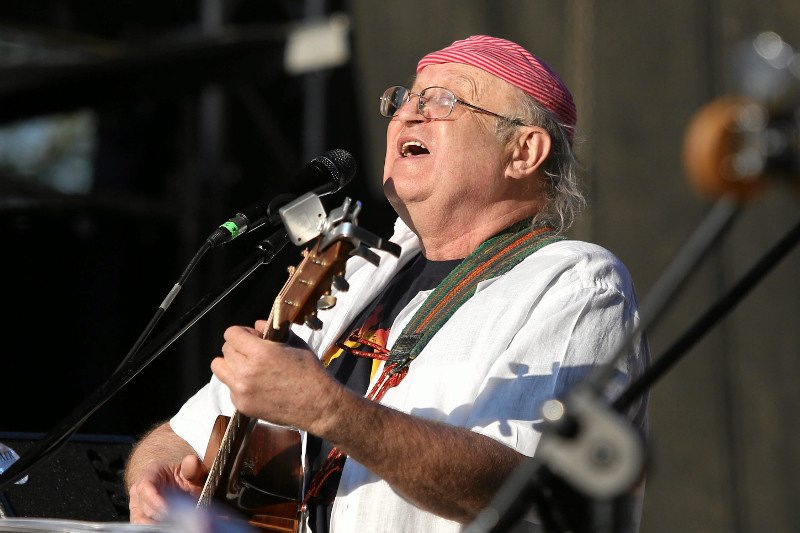 Jacek Kleyff napisał piosenkę o Piotrze Szczęsnym, który dokonał samospalenia na znak protestu. Piosenka błyskawicznie rozchodzi się w sieci.