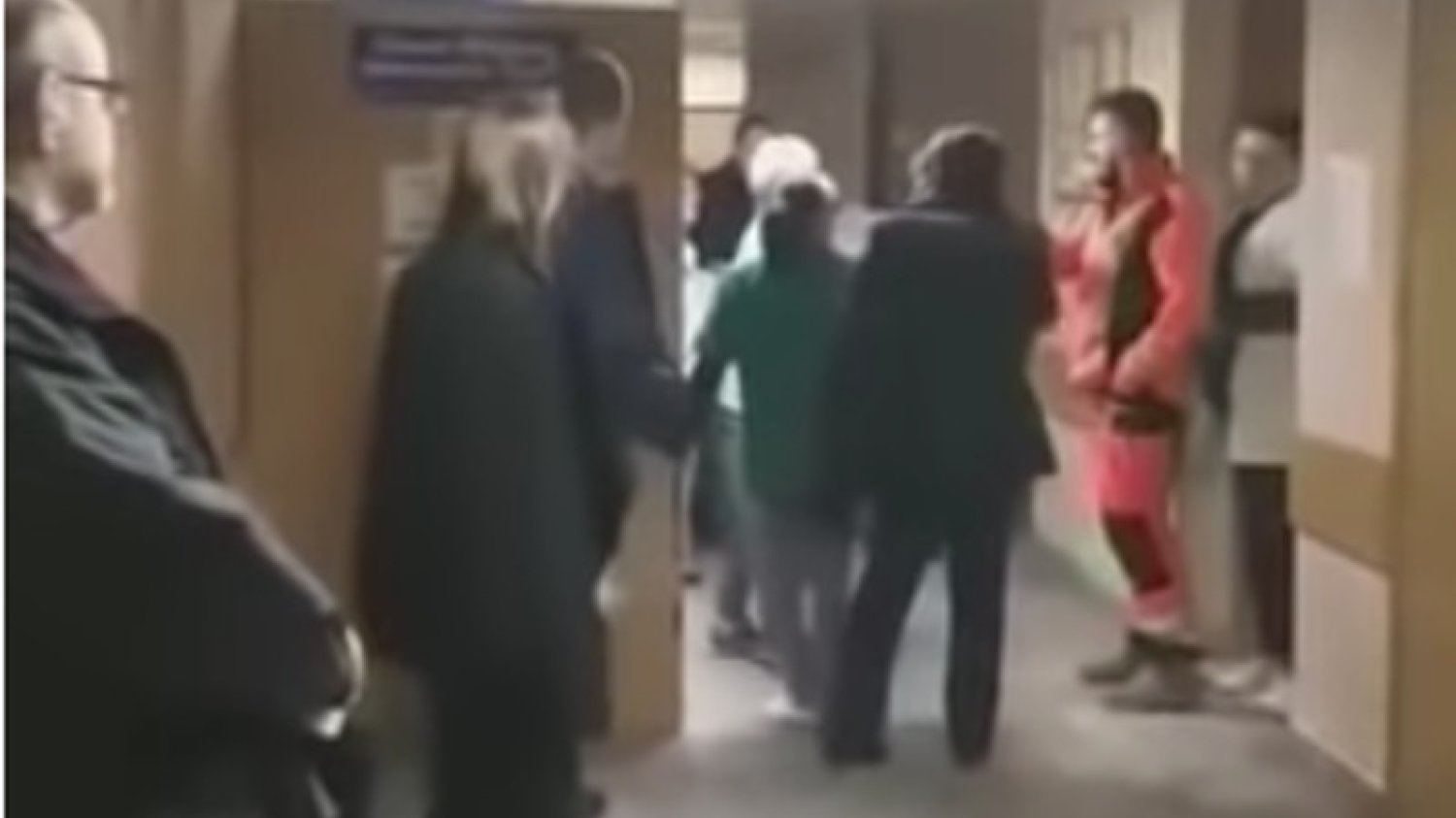 "Film z SORu udowadnia, że dąbrowski szpital potrzebuje zmian w wielu obszarach" – ocenił prezydent Dąbrowy Górniczej.