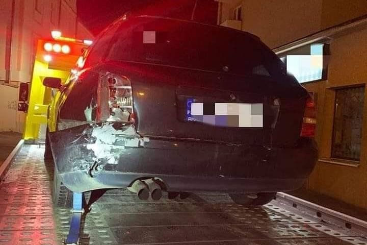 Pijana kobieta przyjechała "uwolnić" ukochanego na komisariat w Oławie.