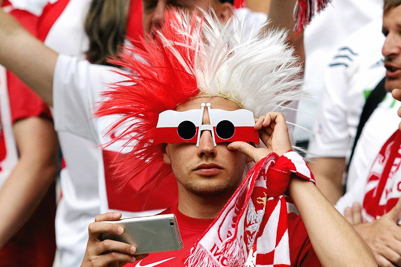 Komu teraz na Euro 2016 należy się doping najlepszych kibiców Europy? Walii czy Portugalii? Niemcom? A może Francji?