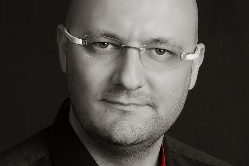 Polska firma robi diamenty z ciał zmarłych. Cena: 4600 - 120 tys zł. "Najpopularniejsze są wisiorki w formie serca"