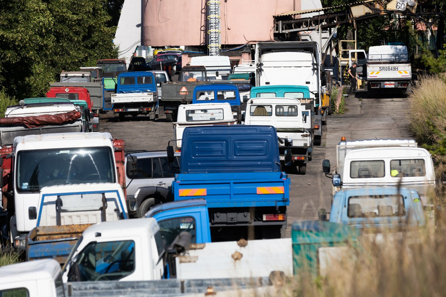 Kolejka do sprzedaży węgla