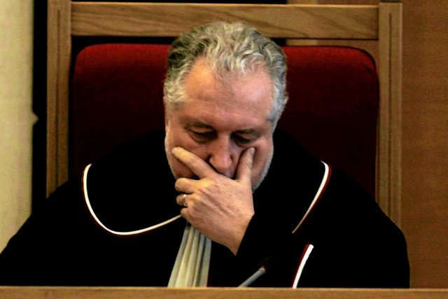 Prof. Andrzej Rzepliński udzielił mocnego wywiadu Tomaszowi Kwaśniewskiemu z Gazety Wyborczej.