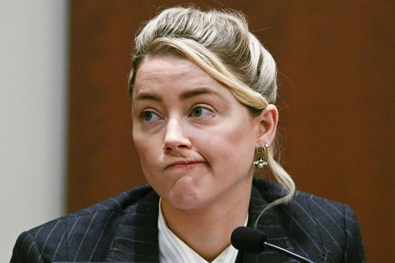 Amber Heard zabrała głos ws. odchodów znalezionych w łóżku przez Johnny'ego Deppa.