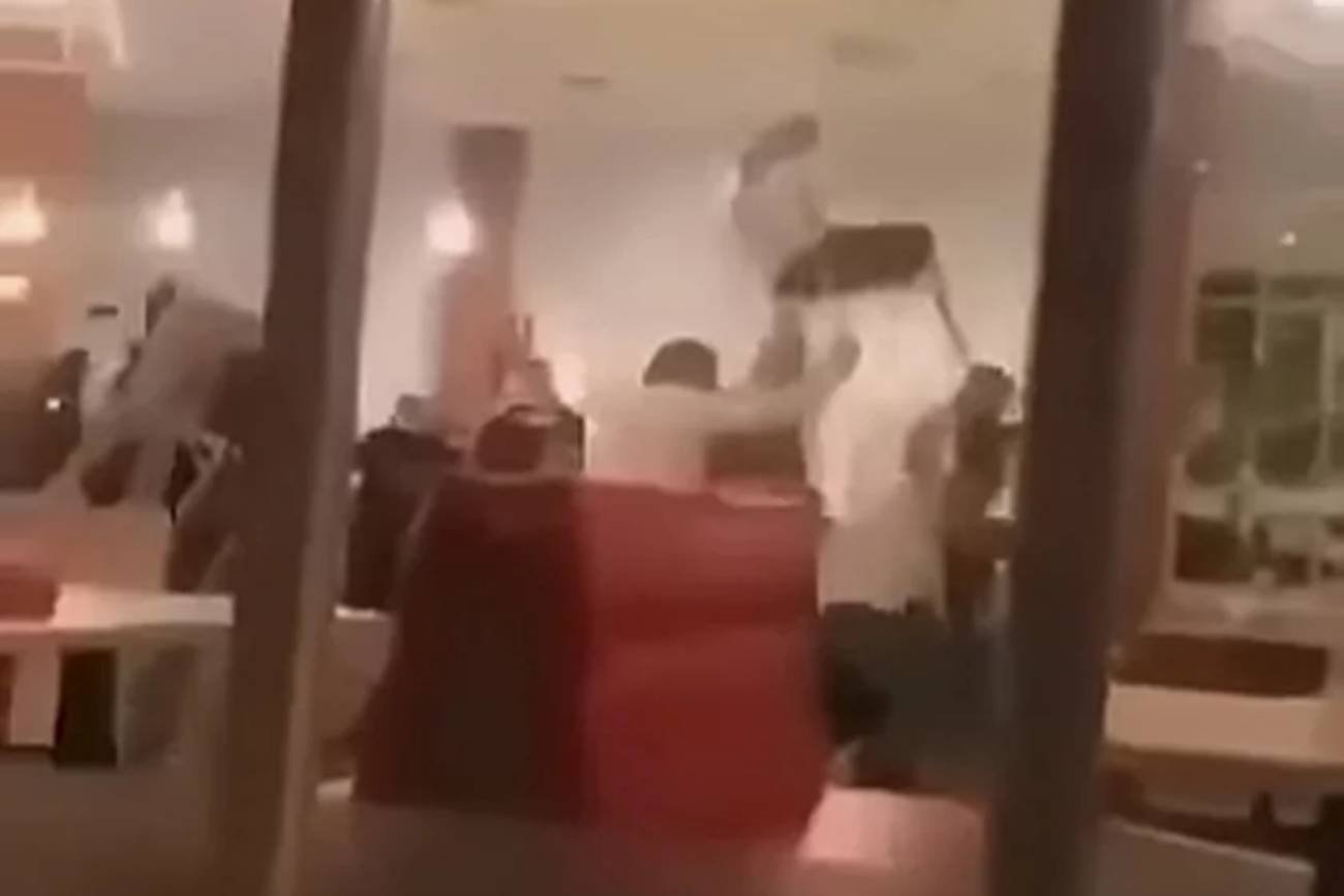 Sochaczew awantura w pizzerii. Polała się krew i rozbito szyby