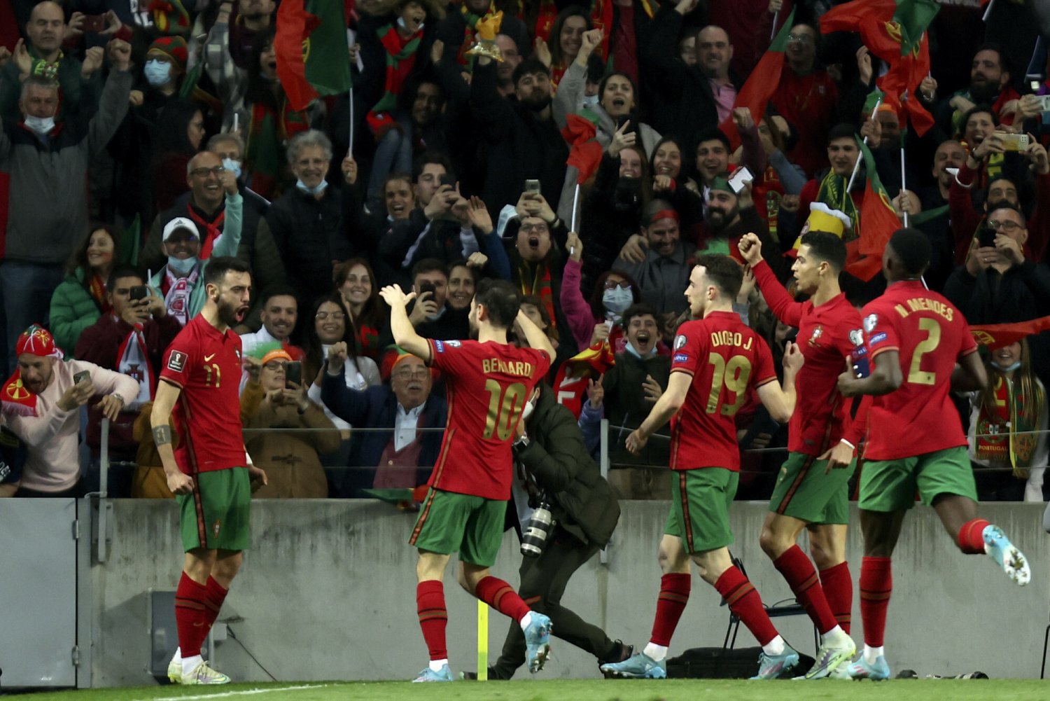 Cristiano Ronaldo jeszcze raz zagra na mundialu, Portugalia pewnie ograła Macedonię Północną