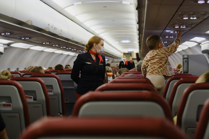 Na świecie pojawiają się przypadki zakażeń koronawirusem podczas lotów długodystansowych