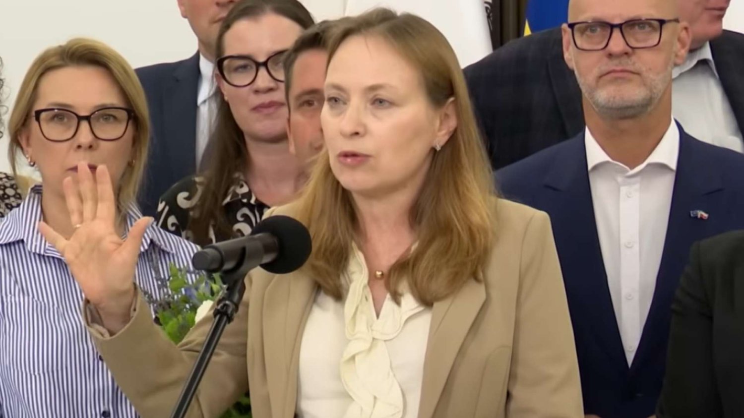 Pełczyńska-Nałęcz rząd tusk republika Pełczyńska-Nałęcz dementuje pasek TV Republika o obalaniu rządu.