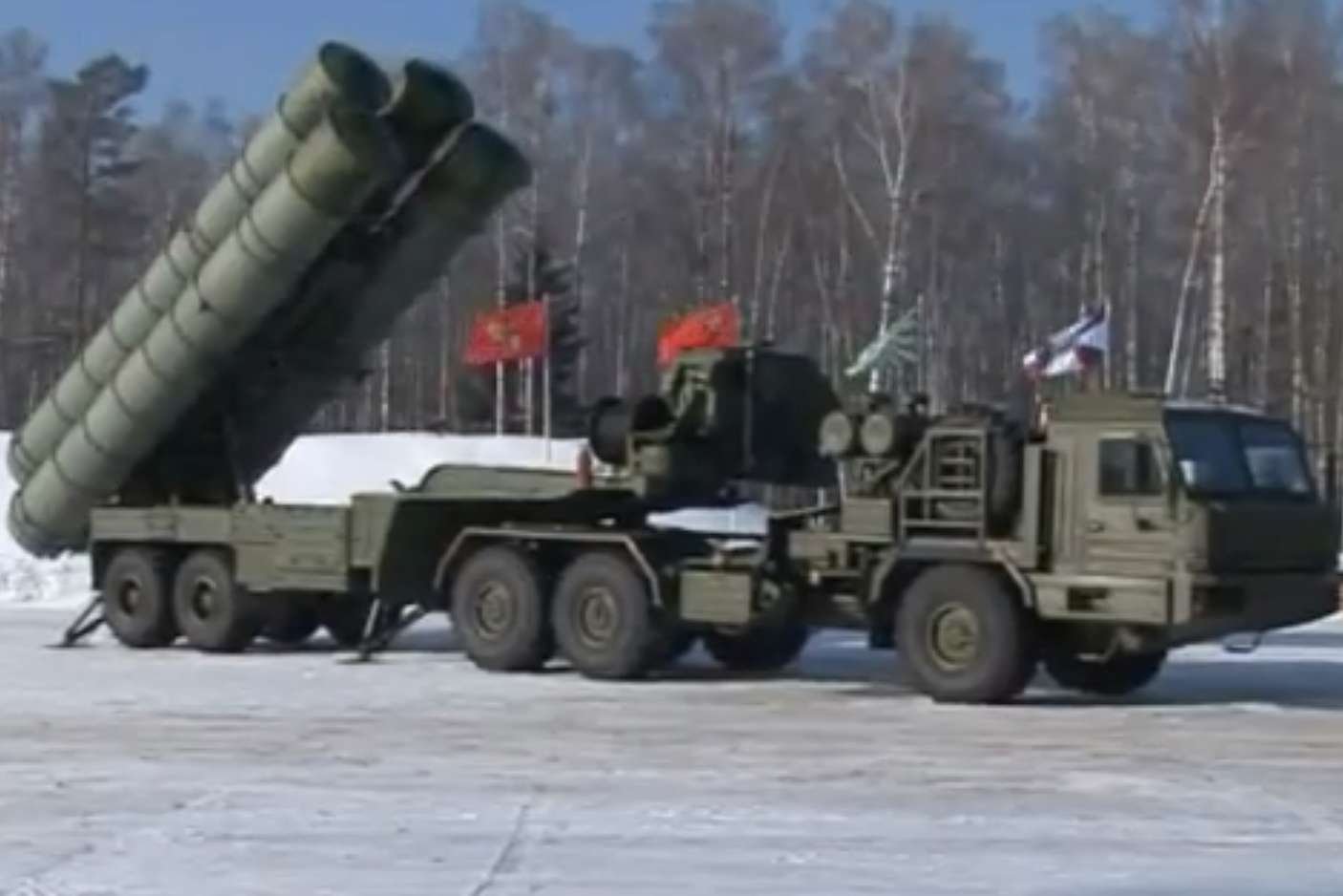 Ruchoma wyrzutnia rakiet S-400