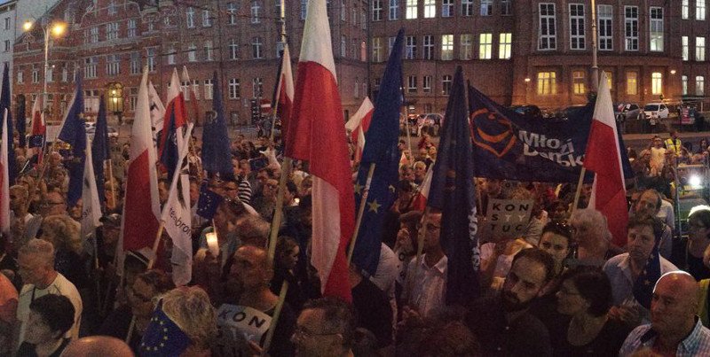 W całej Polsce trwają protesty przeciwko reformie Sądu Najwyższego.