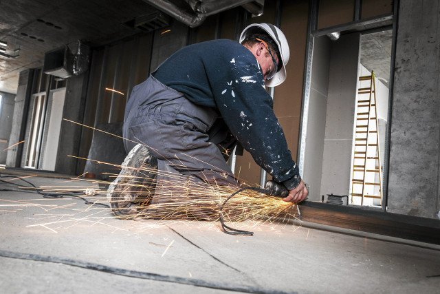 Ukraińcy stali się w Polsce specjalistami od czarnej i nisko-płatnej roboty