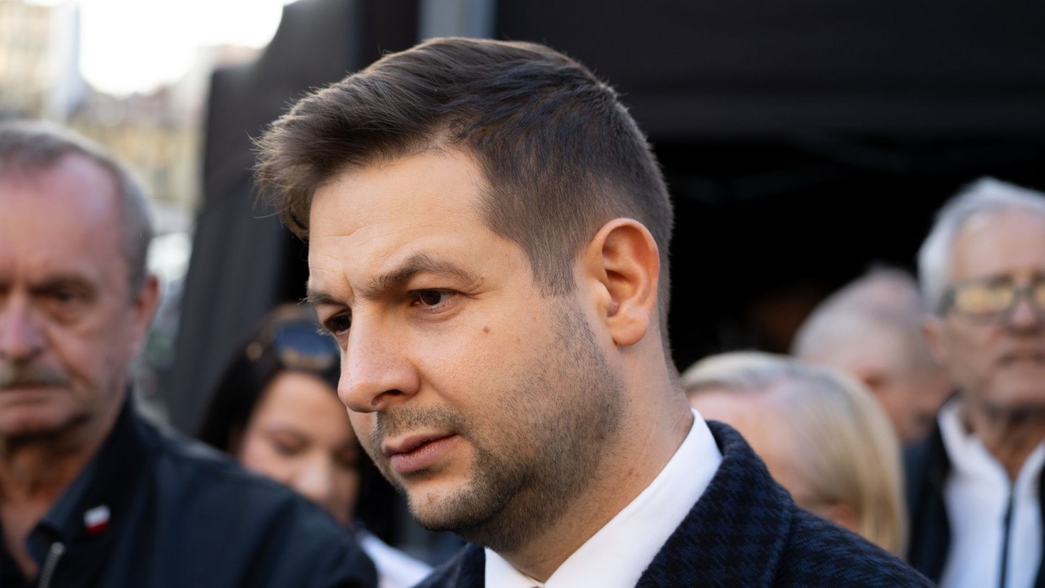 Jaki przyłapany na gorącym uczynku przed Republiką. Policja zajęła się sprawą