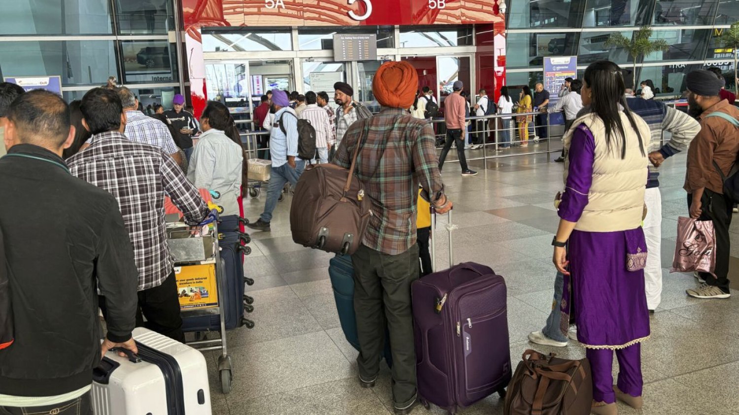 Nie będzie odszkodowań dla pasażerów odwołanych lotów na lotnisku Londyn Heathrow Polacy nie polecą na lotnisko Londyn Heathrow