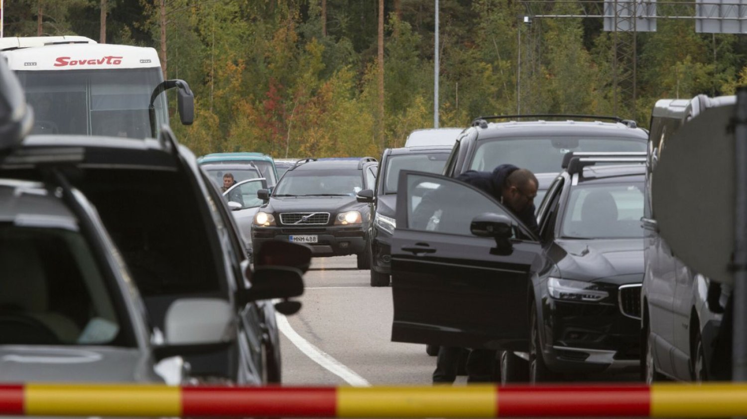 Kolejki na granicy z Finlandią.