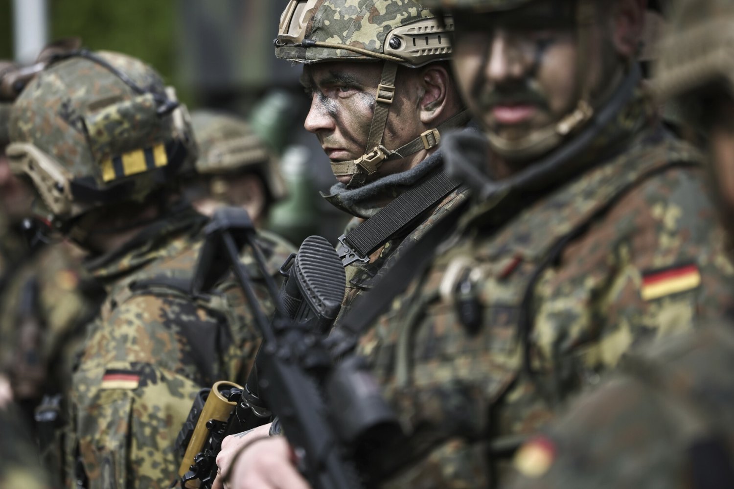 Wojna w Ukrainie. Większość Niemców za wysłaniem wojsk