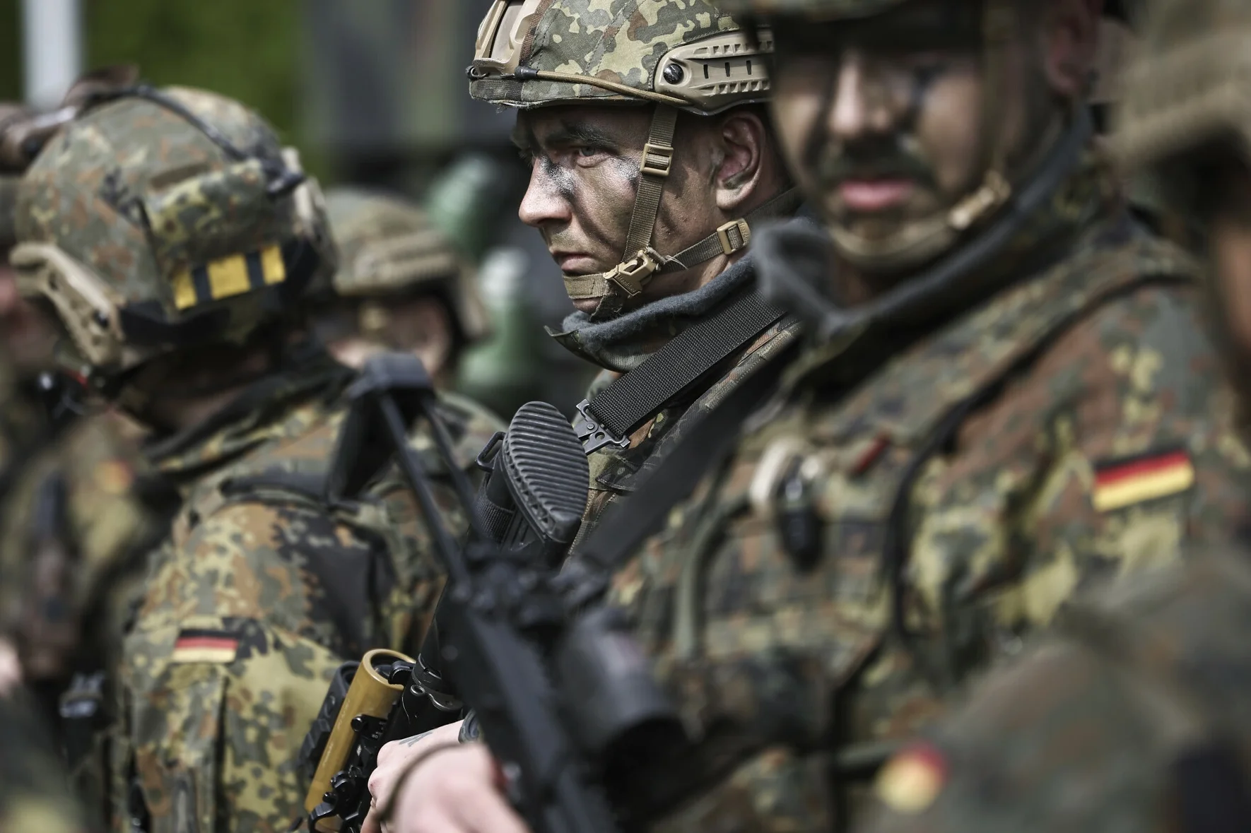 Wojna w Ukrainie. Większość Niemców za wysłaniem wojsk