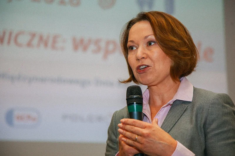 Bogna Cichowska - Duma zaznacza, że bez zwiększenia budżetu na leki, kryzys lekowy może się powtórzyć.