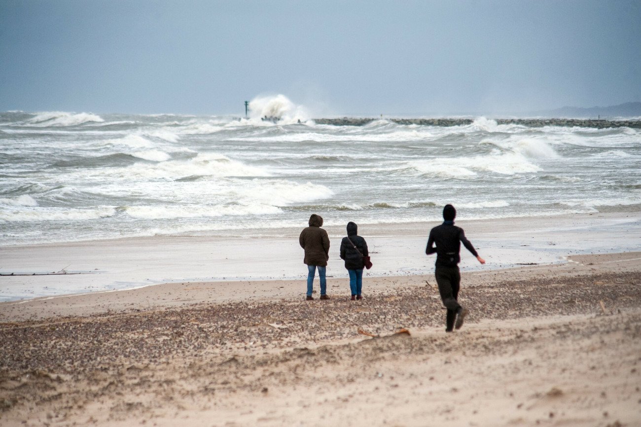 IMGW ostrzega przed sztormem na Bałtyku.