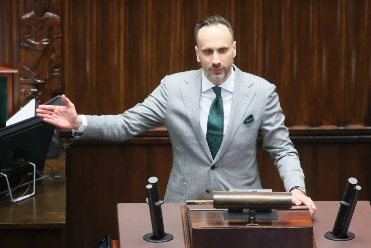 Janusz Kowalski chce wsadzić Tuska do więzienia. Mówi o Putinie i Kremlu
