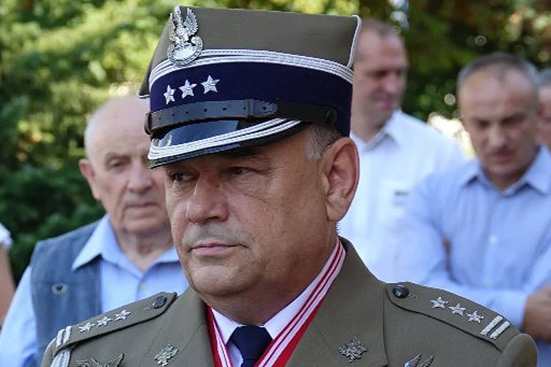 Płk. rez. Adam Mazguła wyrasta już nie tylko na głównego krytyka Antoniego Macierewicza, ale i całej "dobrej zmiany" wg PiS.