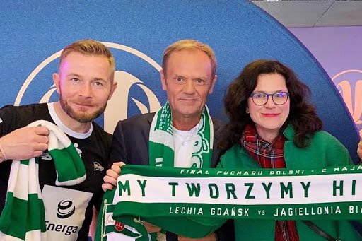 Donaldowi Tuskowi w Warszawie towarzyszyła m. in. prezydentka Gdańska Aleksandra Dulkiewicz.