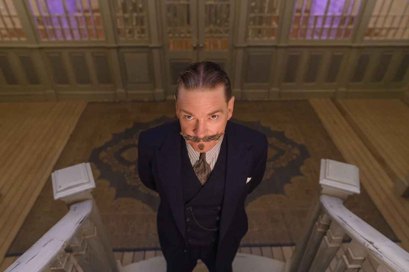 Keneth Branagh jako Hercules Poirot