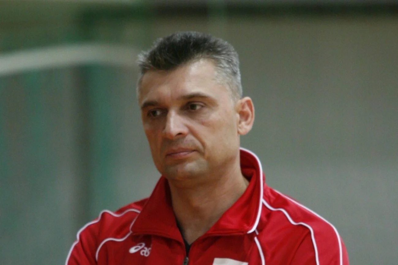 Ireneusz Kłos przed laty, będąc zarówno drugim - ale też z epizodem jako pierwszy - trener reprezentacji Polski kobiet.