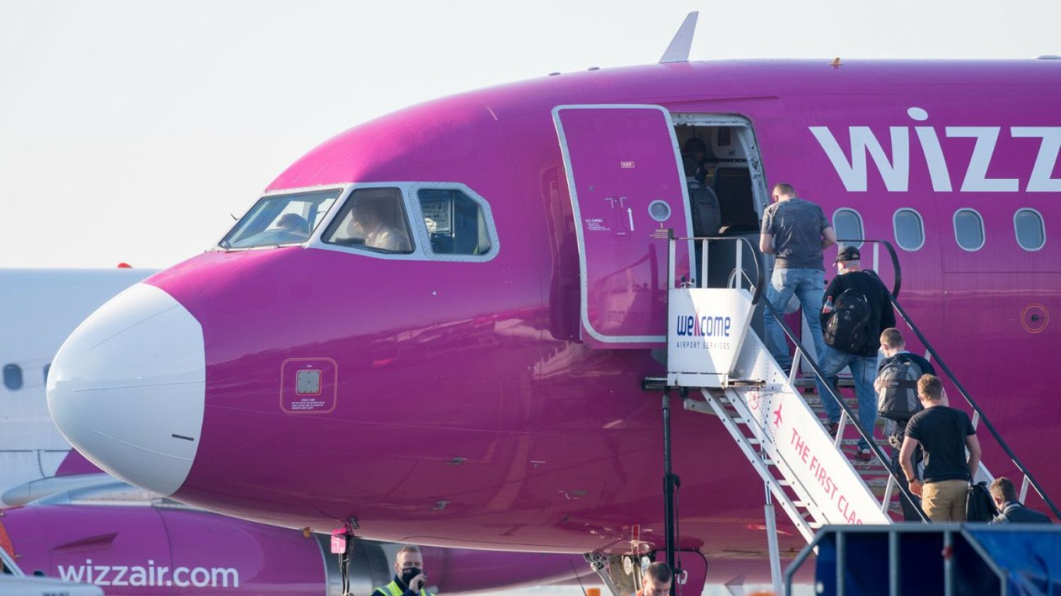 O overbookingu w Wizz Airze dowiesz się wcześniej Wizz Air będzie wcześniej informował o overbookingu