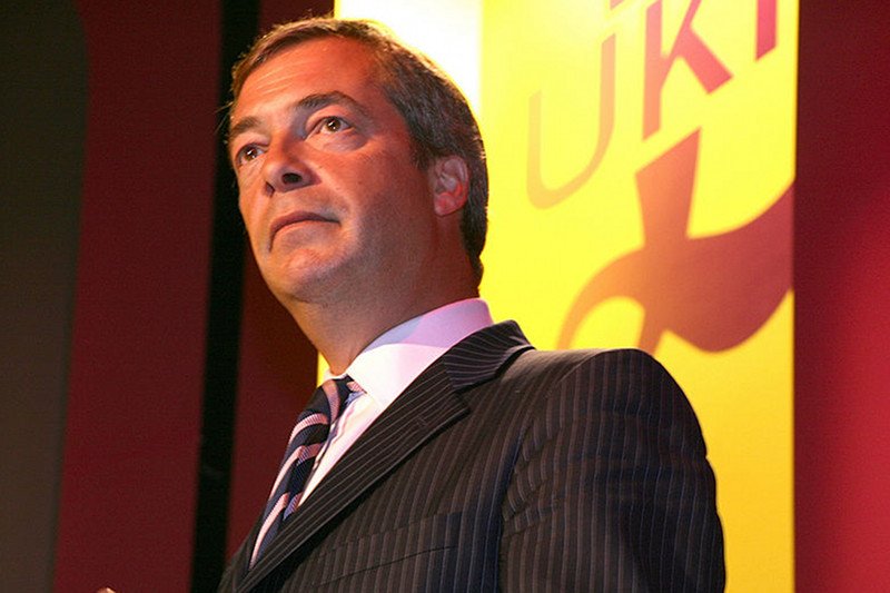 Nigel Farage apeluje, by Wielka Brytania przyjęła syryjskich uchodźców