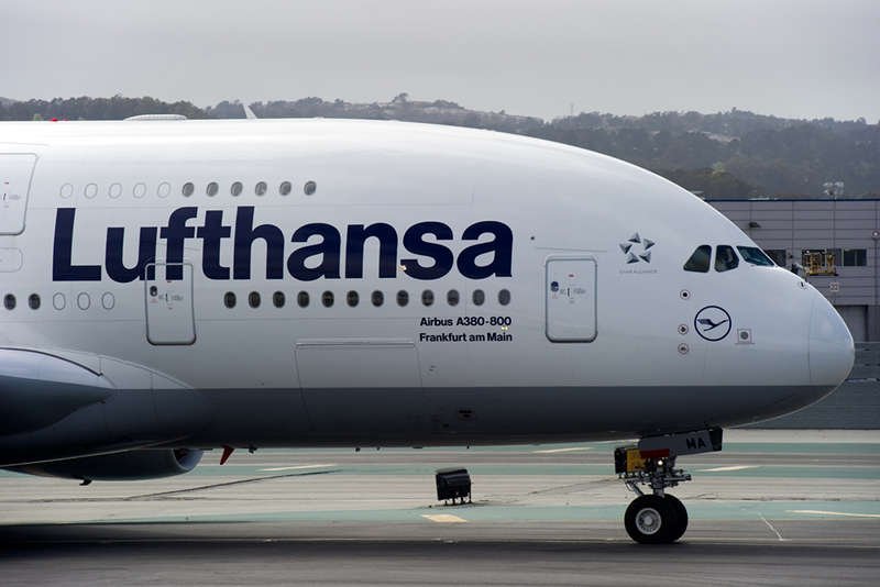 Lufthansa odwołała wszystkie loty w poniedziałek