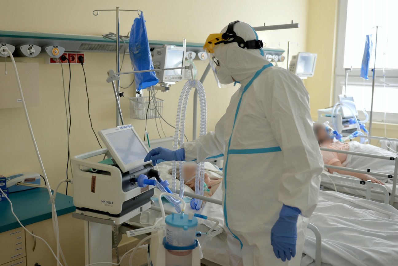 Ile zakażeń koronawirusem w piątek 10 grudnia? Jest najnowszy raport MZ.