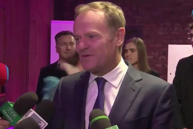 Donald Tusk, szef Rady Europejskiej był gościem honorowym tegorocznego "Wieczoru kolęd" Stowarzyszenia Siemacha.