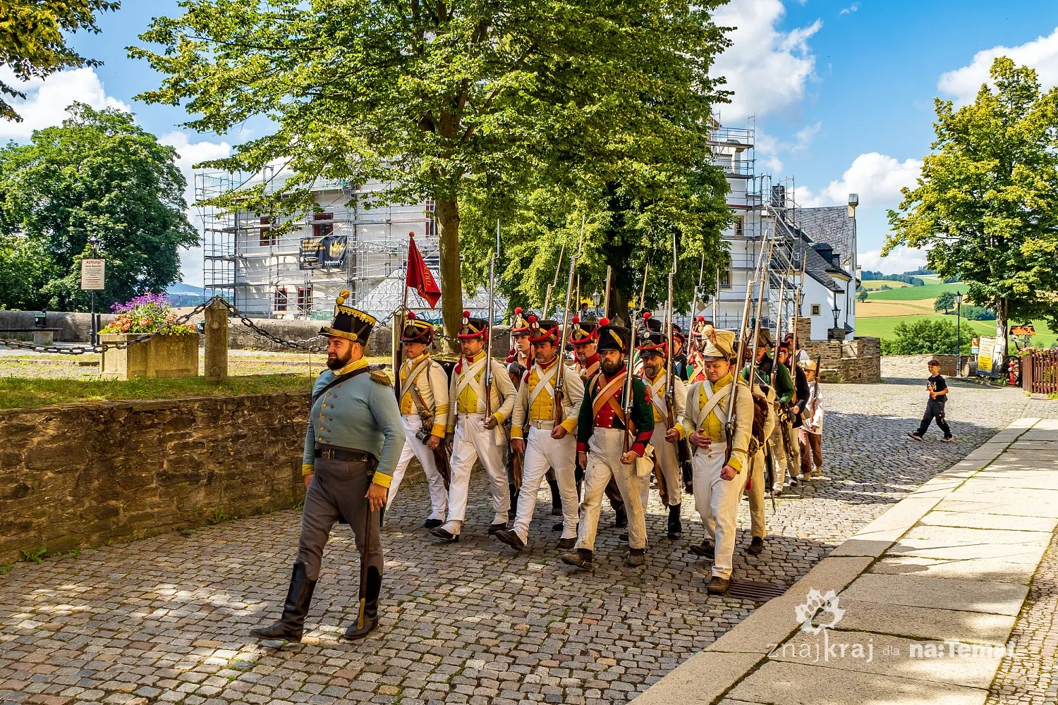 Parada rekonstruktorów na zamku Wolkenstein