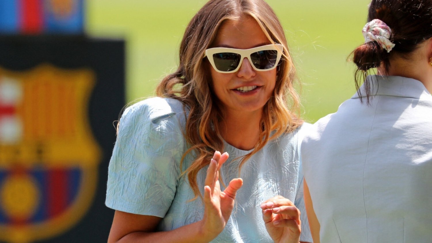 Anna Lewandowska promuje swoje treningi po hiszpańsku.