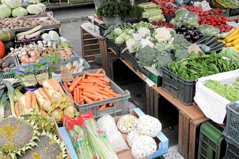 Jeszcze bazar, czy już targ?