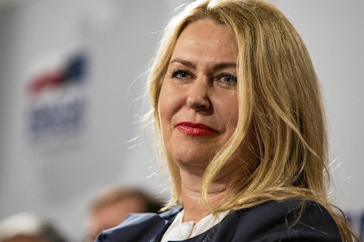 Ktoś grozi śmiercią europosłance Elżbiecie Łukacijewskiej (KO).