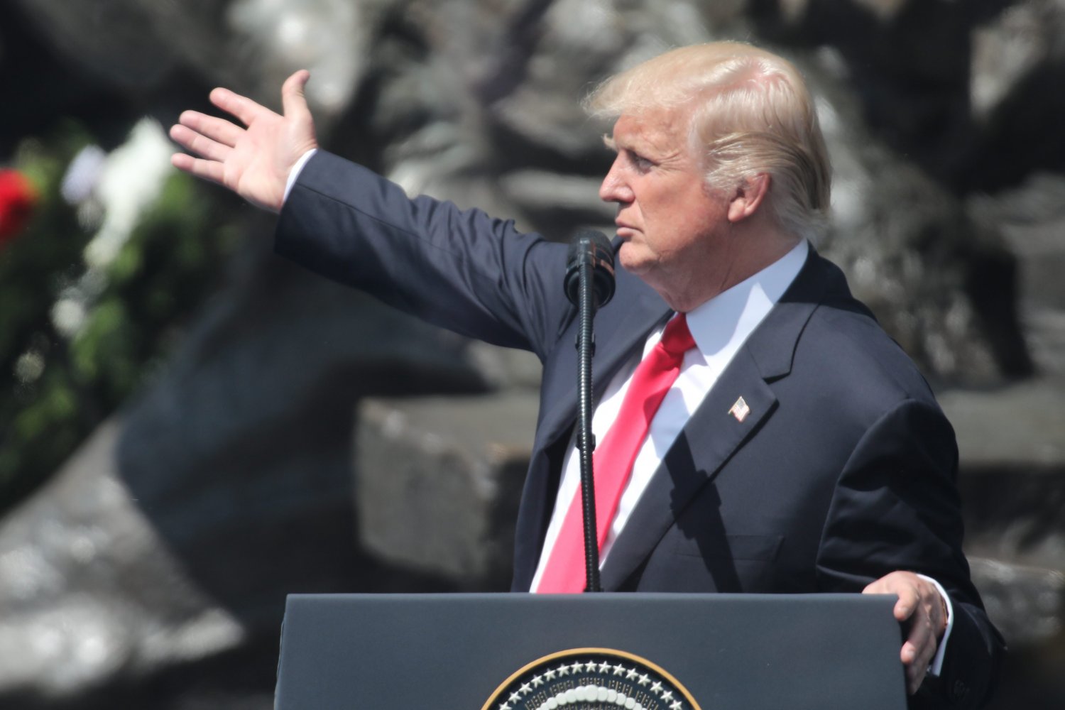 Donald Trump podczas wizyty w Warszawie w 2017 roku