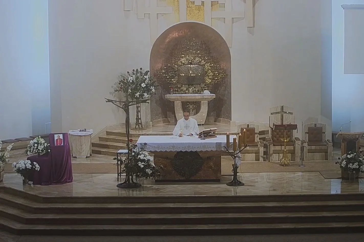 Pogrzeb ks. prałata Juliana Jóźwika był transmitowany w internecie