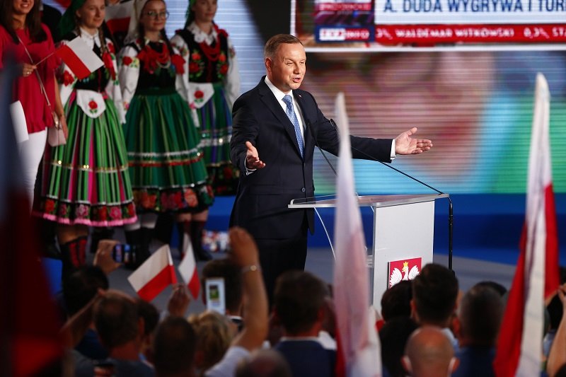 Andrzej Duda wygrał w I turze wyborów prezydenckich.