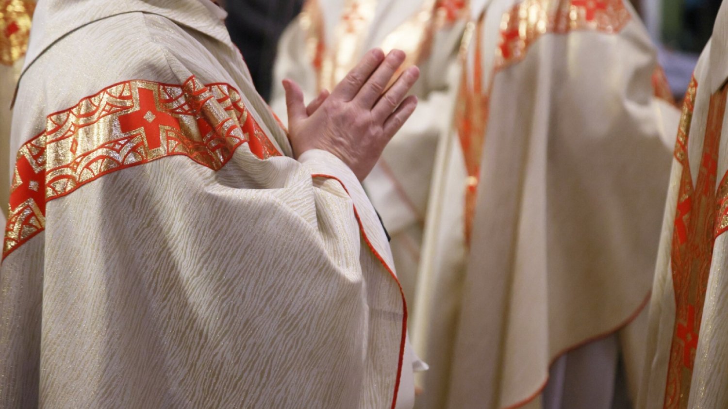 Czy we Wszystkich Świętych można jeść mięso? Święto w tym roku wypada w piątek.