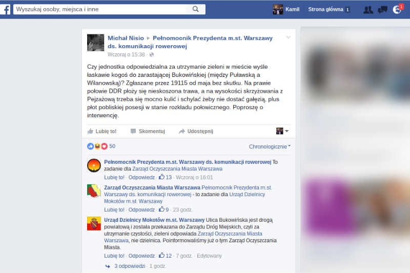 Warszawscy urzędnicy na Facebooku przerzucali się odpowiedzialnością za rozwiązanie problemu zgłoszonego przez mieszkańca.