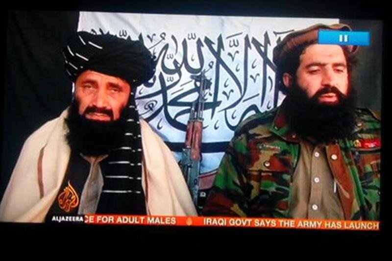 Pan z lewej wygląda podobnie do Antoniego Macierewicza