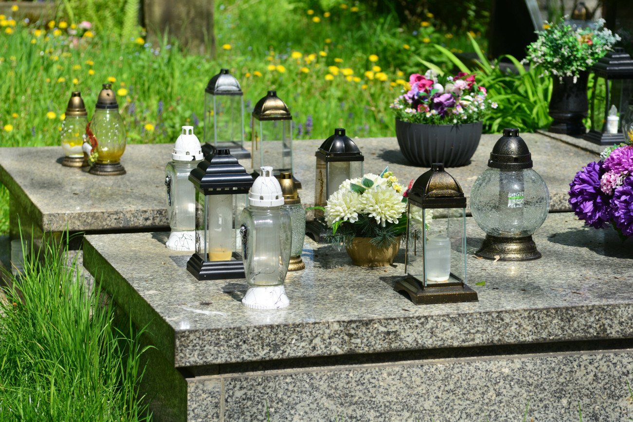 Kobieta musiała pochować swoją matkę dwukrotnie (Zdjęcie poglądowe)