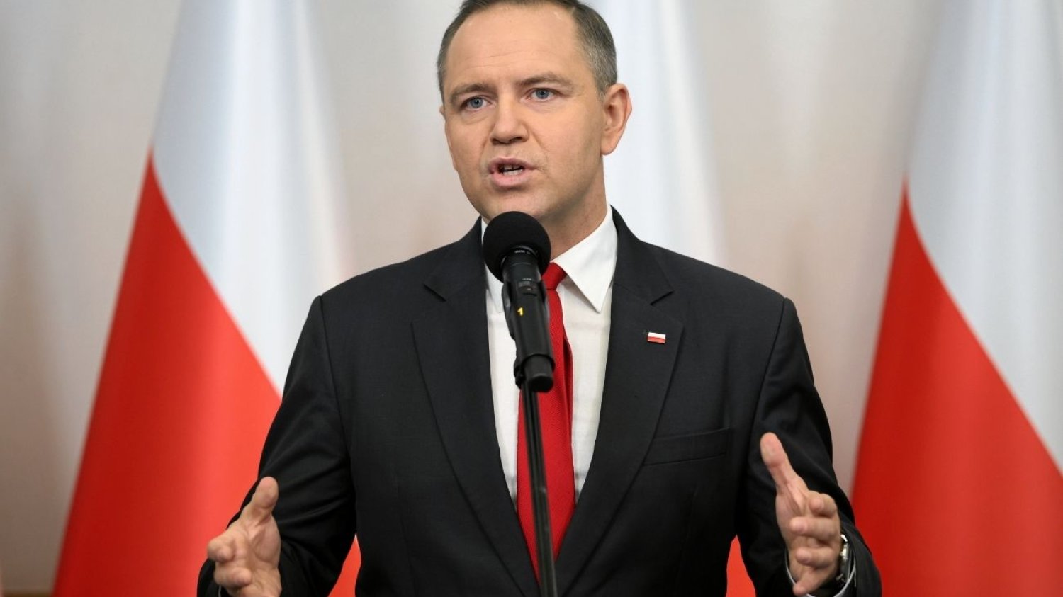 Karol Nawrocki z komunikatem po naruszeniu przestrzeni Polski. Karol Nawrocki z komunikatem po naruszeniu przestrzeni Polski.