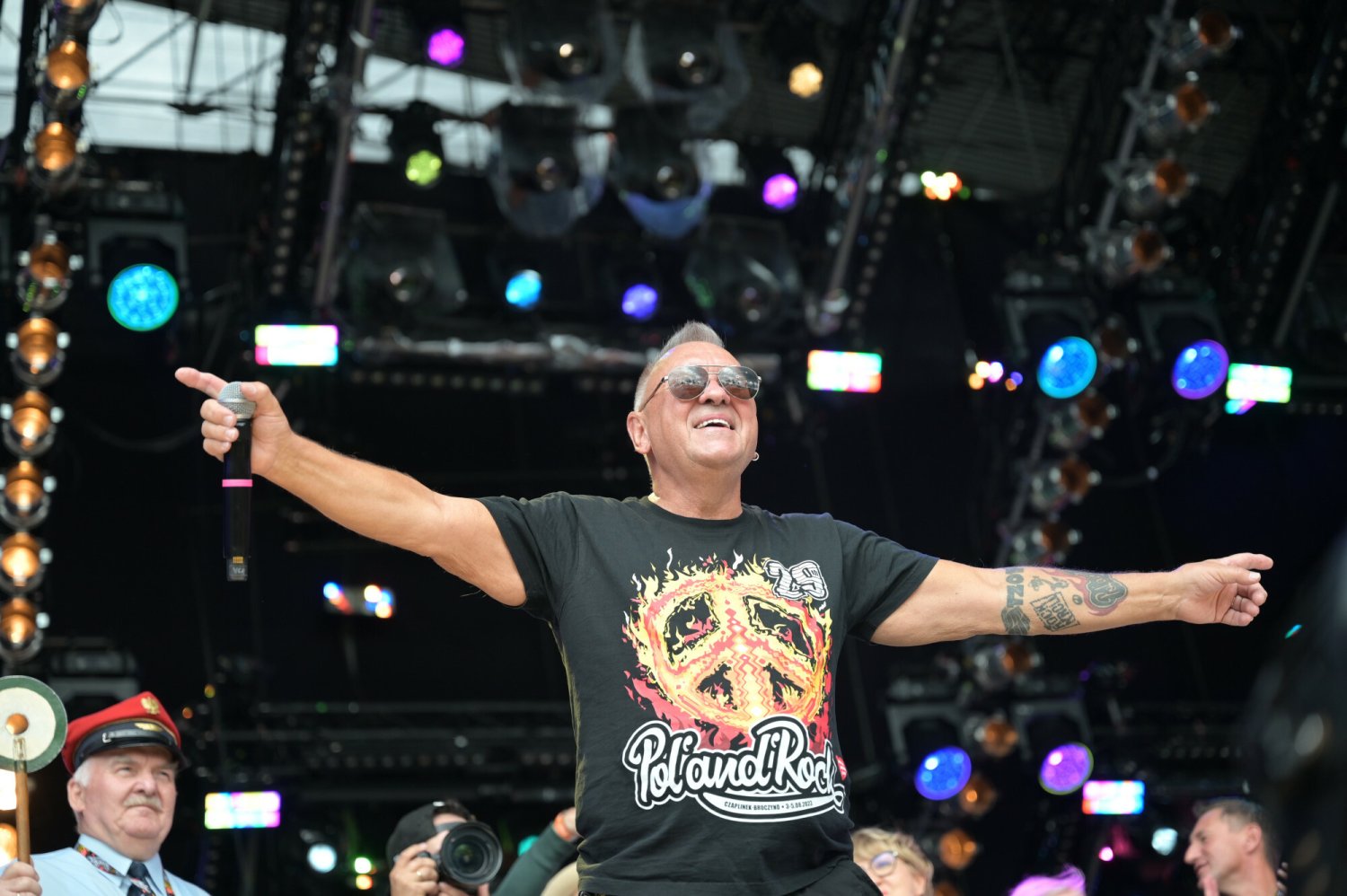 Jerzy Owsiak wywołał polityczną burzę listą gości festiwalu Pol'and'Rock.