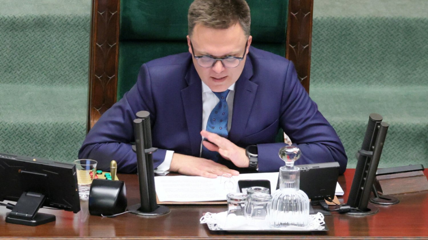 Marszałek Szymon Hołownia zaapelował do polityków w Sejmie.