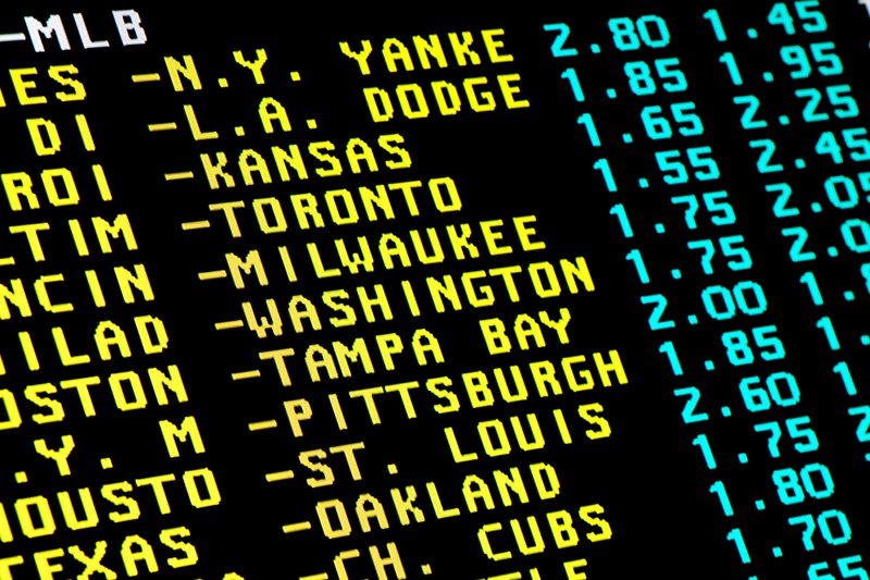 [url=http://www.shutterstock.com/pic-114012112/stock-photo-sight-on-the-monitor-with-teletext-and-betting-offer-of-baseball-matchups.html?src=csl_recent_image-2]Fot. Shutterstock[/url]